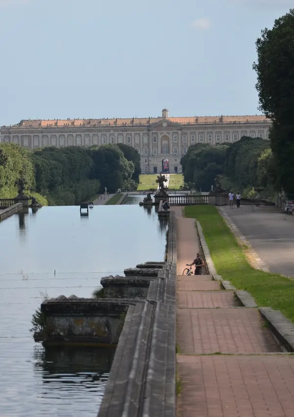 a-splendid-alternative-stop-to-napoli-or-pompeii-is-the-tours-of-casertas-royal-palace